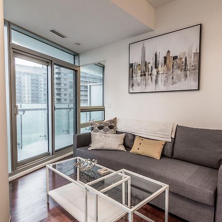 Aoc Suites - Two Bedroom Condo - City/Cn Tower View Toronto Extérieur photo