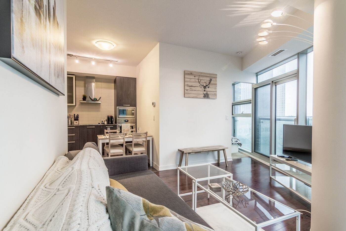 Aoc Suites - Two Bedroom Condo - City/Cn Tower View Toronto Extérieur photo