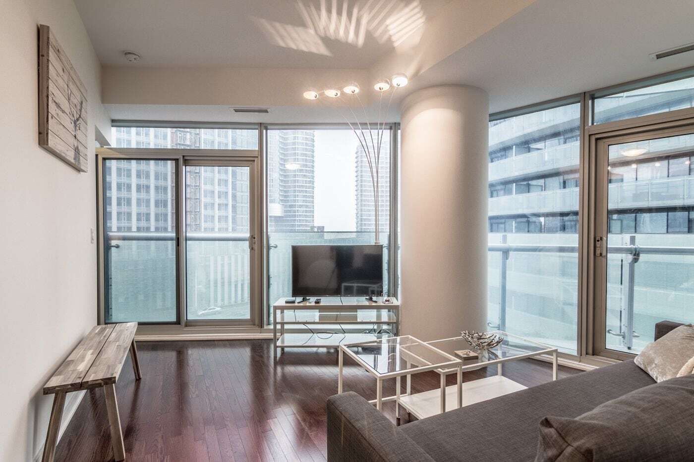 Aoc Suites - Two Bedroom Condo - City/Cn Tower View Toronto Extérieur photo