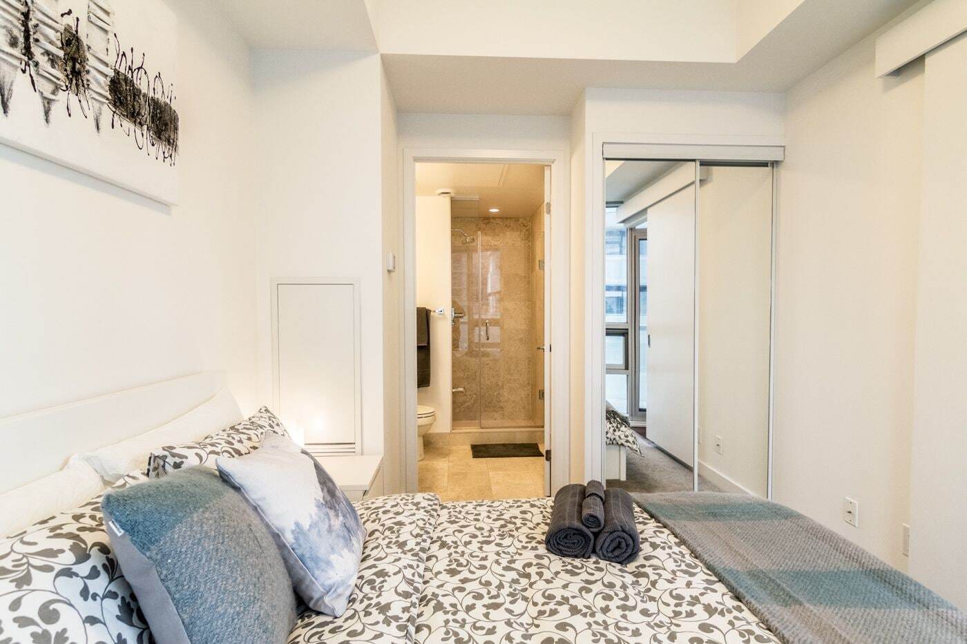 Aoc Suites - Two Bedroom Condo - City/Cn Tower View Toronto Extérieur photo