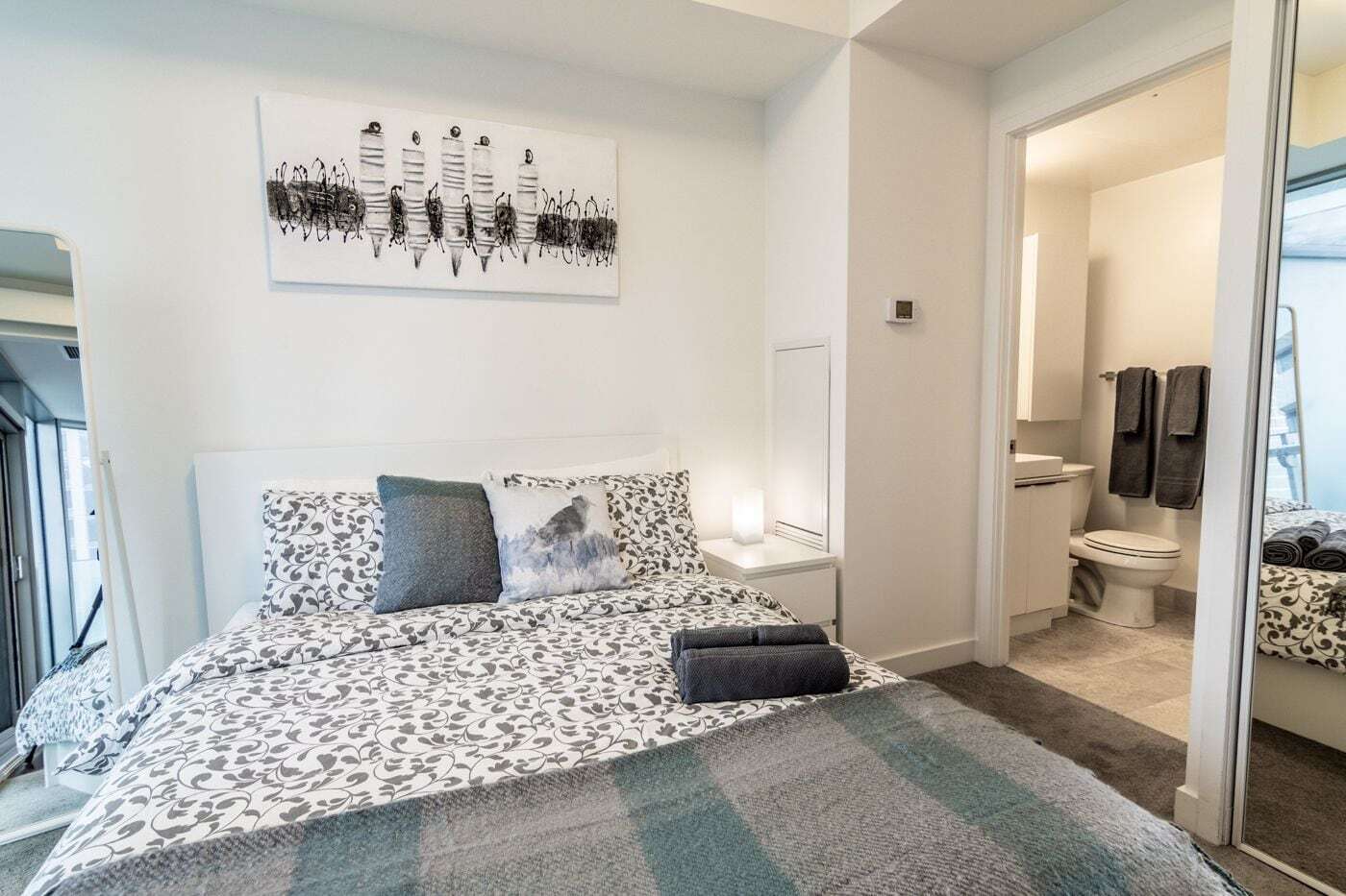 Aoc Suites - Two Bedroom Condo - City/Cn Tower View Toronto Extérieur photo