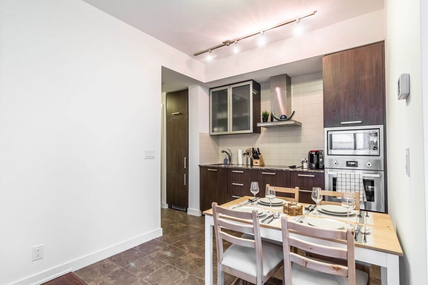 Aoc Suites - Two Bedroom Condo - City/Cn Tower View Toronto Extérieur photo