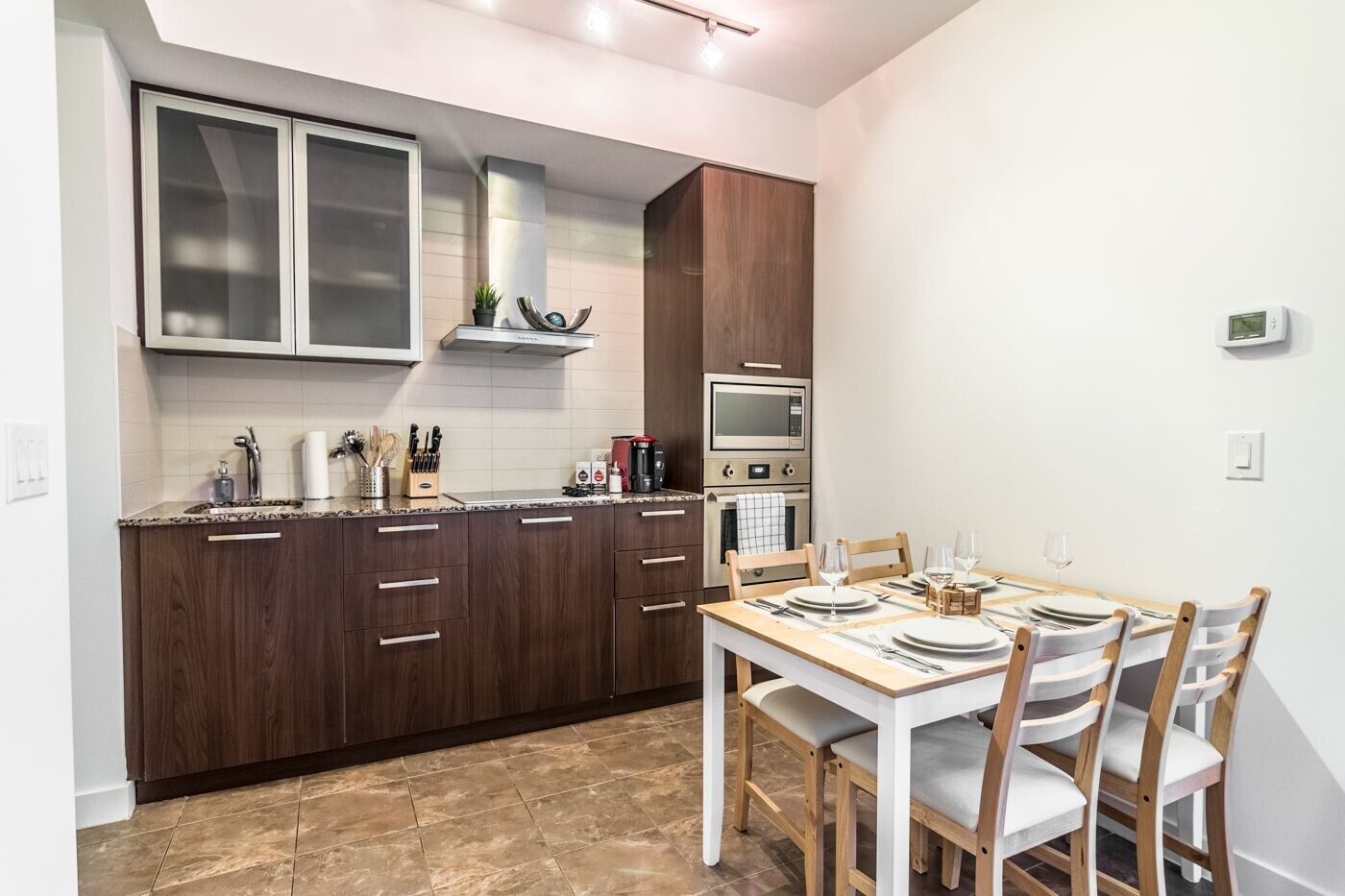 Aoc Suites - Two Bedroom Condo - City/Cn Tower View Toronto Extérieur photo
